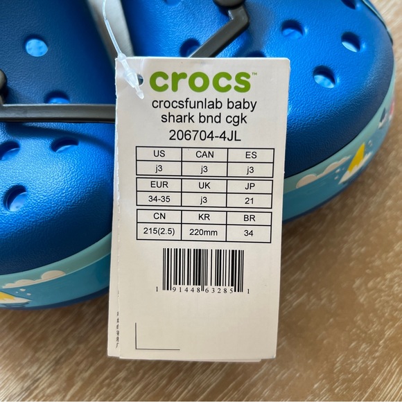 Crocs Kids FunLab Baby Shark Band Clog Size j3 - Picture 2 of 8